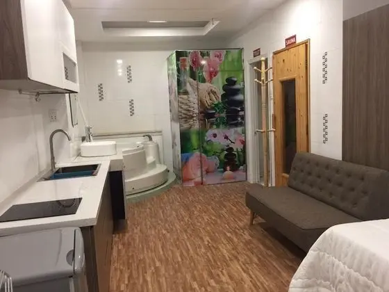 Oda (Serviced 203)