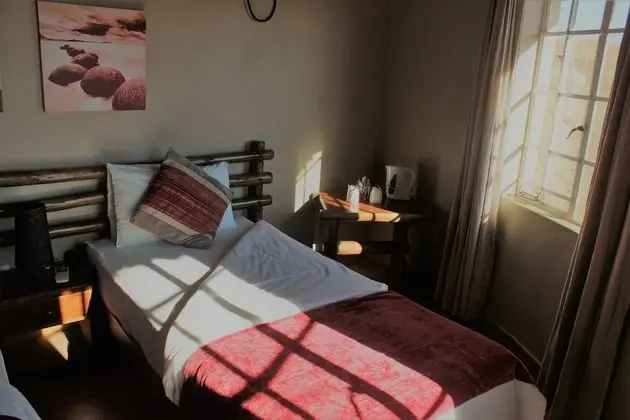 Comfort Tek Büyük veya İki Ayrı Yataklı Oda, 2 Tek Kişilik Yatak, Havuz Kullanımı, Göl Manzaralı
