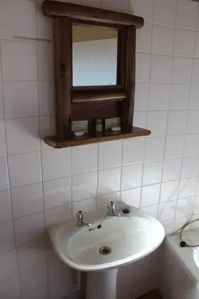 Comfort Tek Büyük veya İki Ayrı Yataklı Oda, 2 Tek Kişilik Yatak, Havuz Kullanımı, Göl Manzaralı