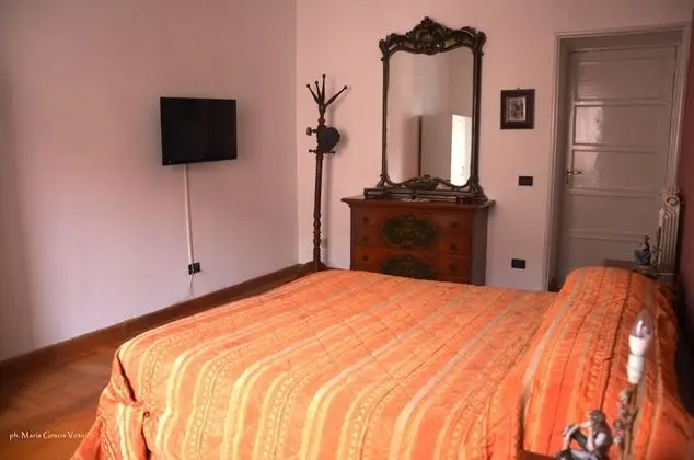 Tek Büyük Yataklı Oda, Ortak Banyo