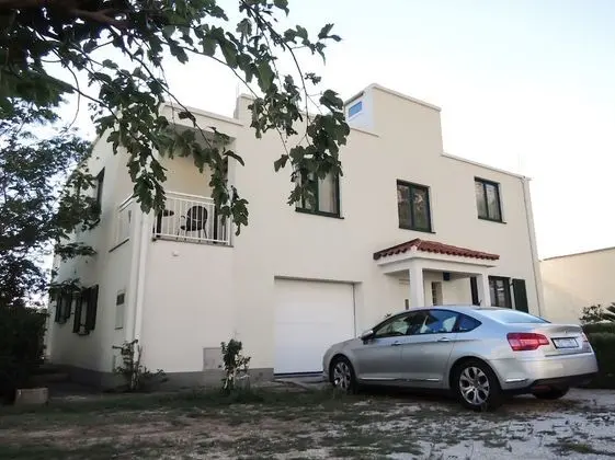 Apart Daire (Smilja - 150 m from pebble beach - A1)