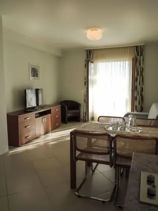 Apart Daire (Smilja - 150 m from pebble beach - A2)