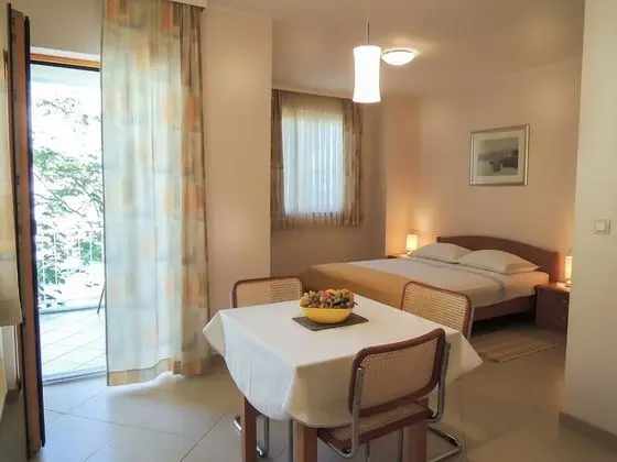 Stüdyo (Smilja - 150 m from pebble beach - SA)