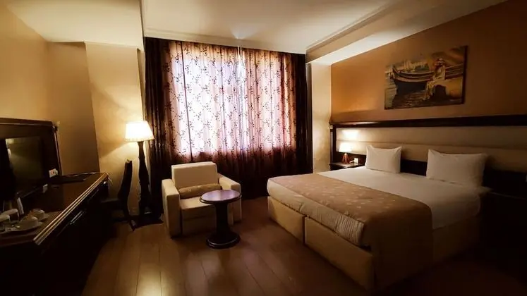 Deluxe Tek Büyük veya İki Ayrı Yataklı Oda