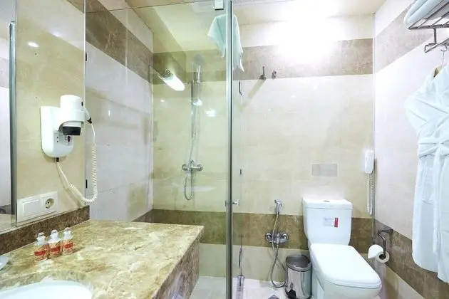 Deluxe Tek Büyük veya İki Ayrı Yataklı Oda