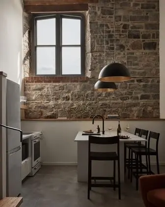 1 Bedroom Queen Loft
