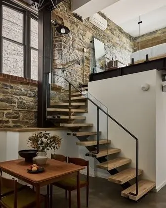 1 Bedroom Queen Loft