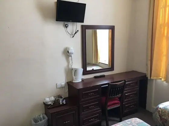 İki Ayrı Yataklı Oda (Ensuite)
