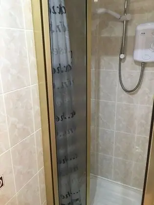 İki Ayrı Yataklı Oda (Ensuite)