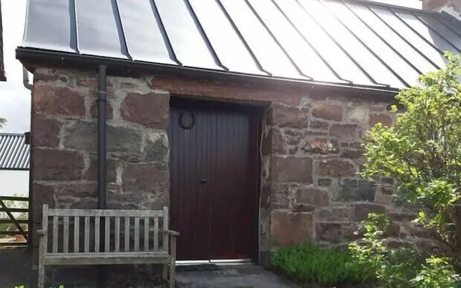 Stüdyo (Smithy Cottage)