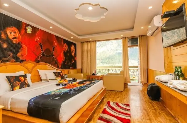 Premium Tek Büyük Yataklı Oda