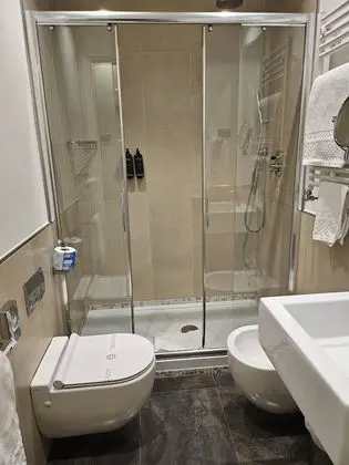 Classic Büyük Yataklı Tek Kişilik Oda