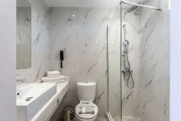 Tek Büyük Yataklı Oda, Deniz Manzaralı