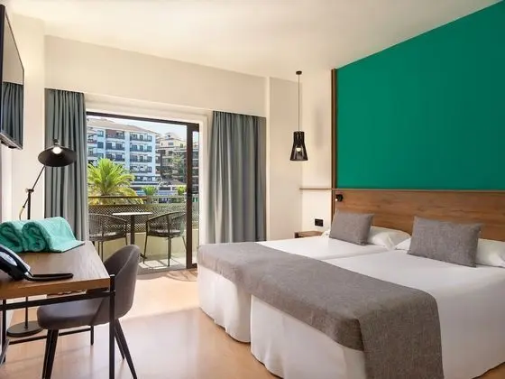 Premium Tek Büyük Yataklı Oda (3 adults)