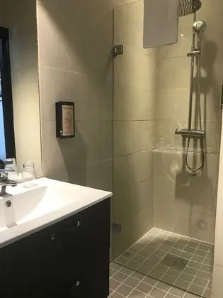 Tek Büyük Yataklı Oda, 1 Büyük (Queen) Boy Yatak