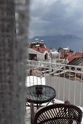 Balkonlu Superior Oda, Deniz ve Dağ Manzaralı, Balkonlu