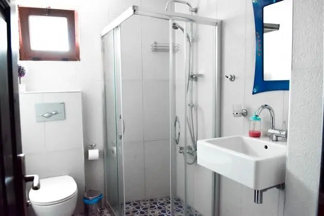 Çatı Katı Standart Oda, Kısmi Deniz Manzaralı, Balkonlu