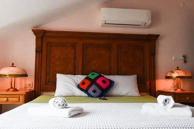 Çatı Katı Standart Oda, Kısmi Deniz Manzaralı, Balkonlu
