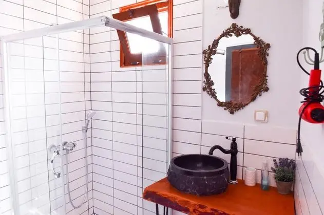 Çatı Katı Standart Oda, Kısmi Deniz Manzaralı, Balkonlu