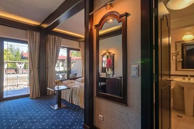 Standard Tek Büyük Yataklı Oda