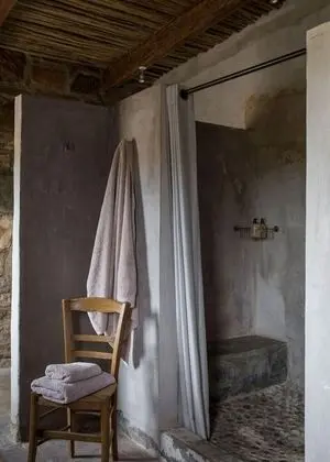 Ev, 4 Yatak Odası (Klip)