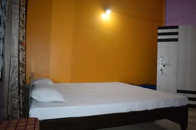 Üç Kişilik Oda, Sigara İçilebilir, Bahçe Manzaralı