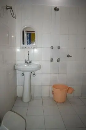 Üç Kişilik Oda, Sigara İçilebilir, Bahçe Manzaralı
