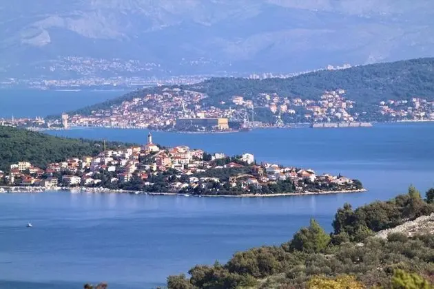 Apart Daire (Snježa - 20 m from the sea - A2(6+2))