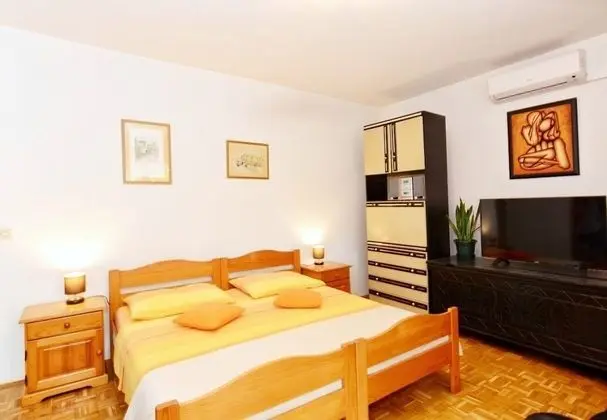 Apart Daire (Snježa - green house - B2 Snjezana(4)