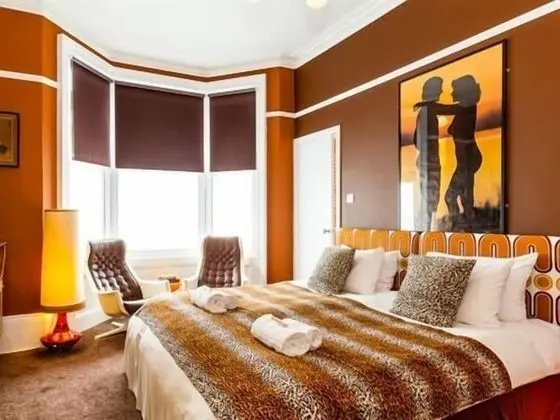 Tek Büyük veya İki Ayrı Yataklı Oda, Banyolu/Duşlu (Snooze Room 5)