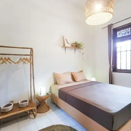 Tek Büyük Yataklı Oda, Ortak Banyo