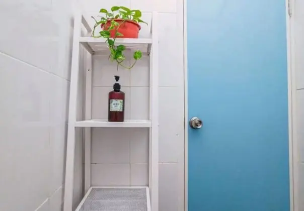 Tek Büyük Yataklı Oda, Ortak Banyo
