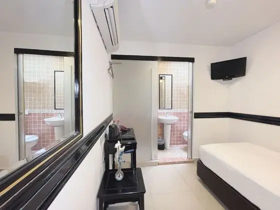 Standard Tek Kişilik Oda, Penceresiz (Skylight)