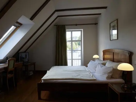 Comfort Tek Büyük Yataklı Oda