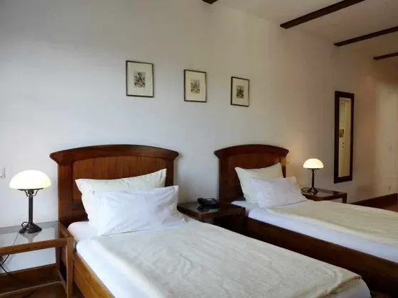 Comfort Tek Büyük Yataklı Oda