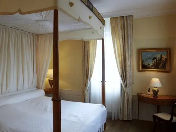 Comfort Tek Büyük Yataklı Oda