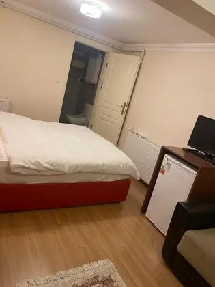 Aile Odası, Bahçe Manzaralı, Alçak Tavan