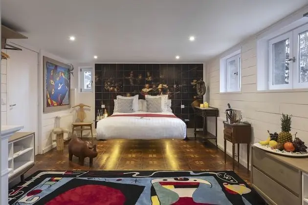 Suite 1