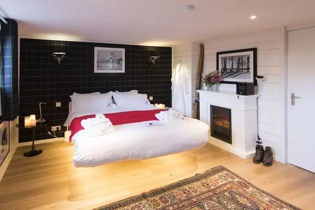 Suite 1
