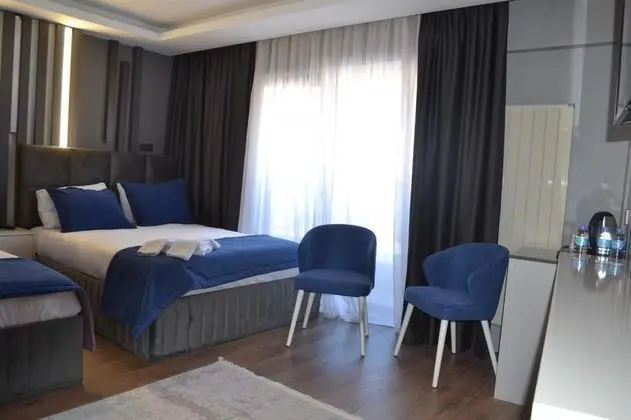Superior Aile Odası, Bahçe Manzaralı, Balkonlu