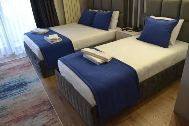 Superior Aile Odası, Bahçe Manzaralı, Balkonlu