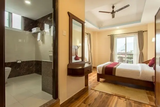 Deluxe Tek Büyük Yataklı Oda, Balkon