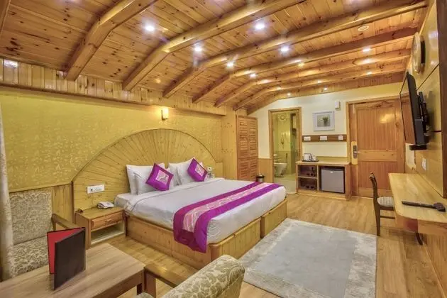 Luxury Tek Büyük Yataklı Oda, 1 Çift Kişilik Yatak, Sigara İçilmez, Tepe Manzaralı