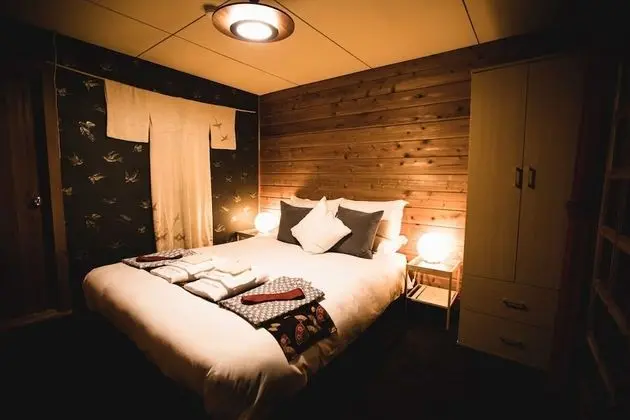 Family Oda (with Ensuite Bathroom)