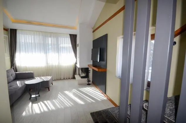 Superior Dublex, Dağ Manzaralı, Şömineli ve Jakuzili