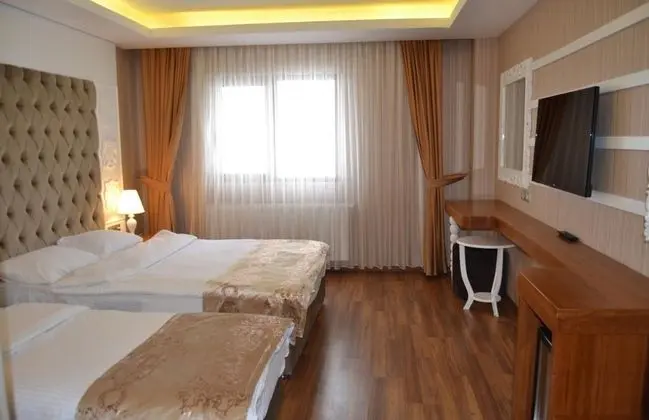 Triple, Dağ Manzaralı