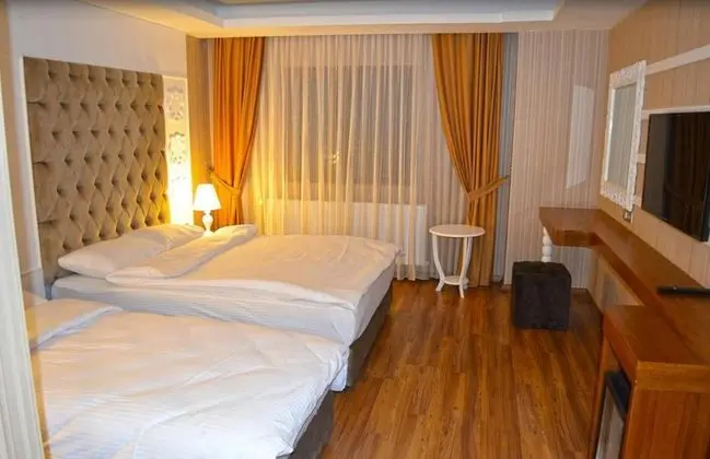 Triple, Dağ Manzaralı
