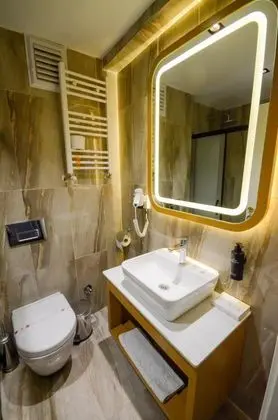 Triple, Dağ Manzaralı