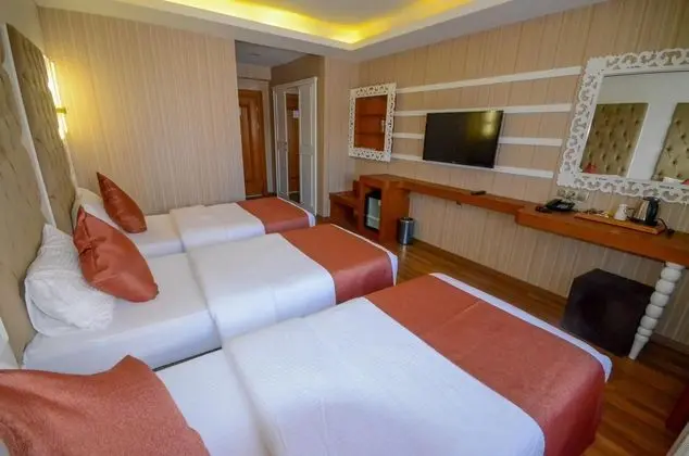 Triple, Dağ Manzaralı