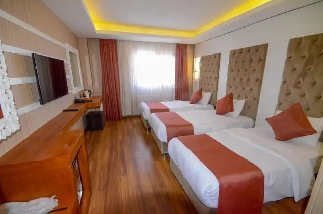 Triple, Dağ Manzaralı